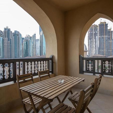 Chic 2Br With Burj Khalifa View In Souk Al Bahar Apartamento Dubai Exterior foto